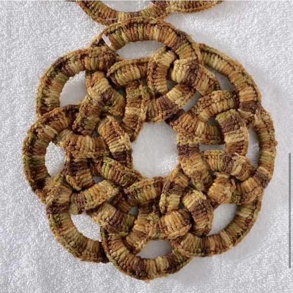 Vintage MCM  mBrown Crochet Pot Holders Trivets x 2 - Picture 6 of 9